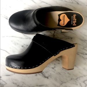 Swedish Hasbeens Louise Clogs Size 37